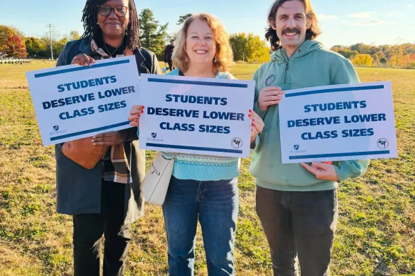 Members of the New Haven Federation of Teachers